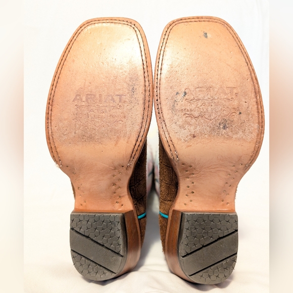 Ariat "Derby" Brown and White Western Boots - Picture 6 of 8